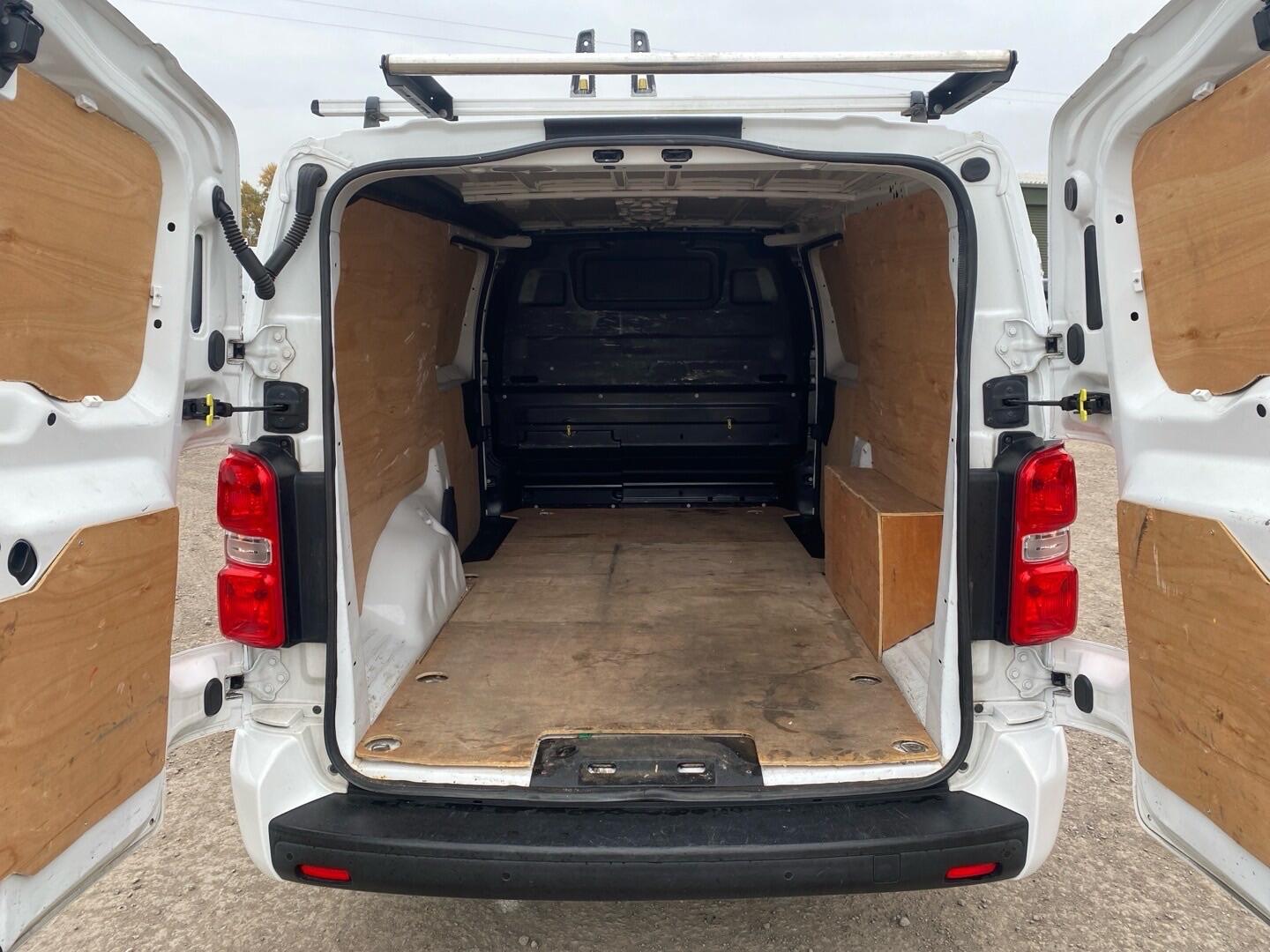 Used Vauxhall Vivaro 2020 for sale - 76283899: Photo 9