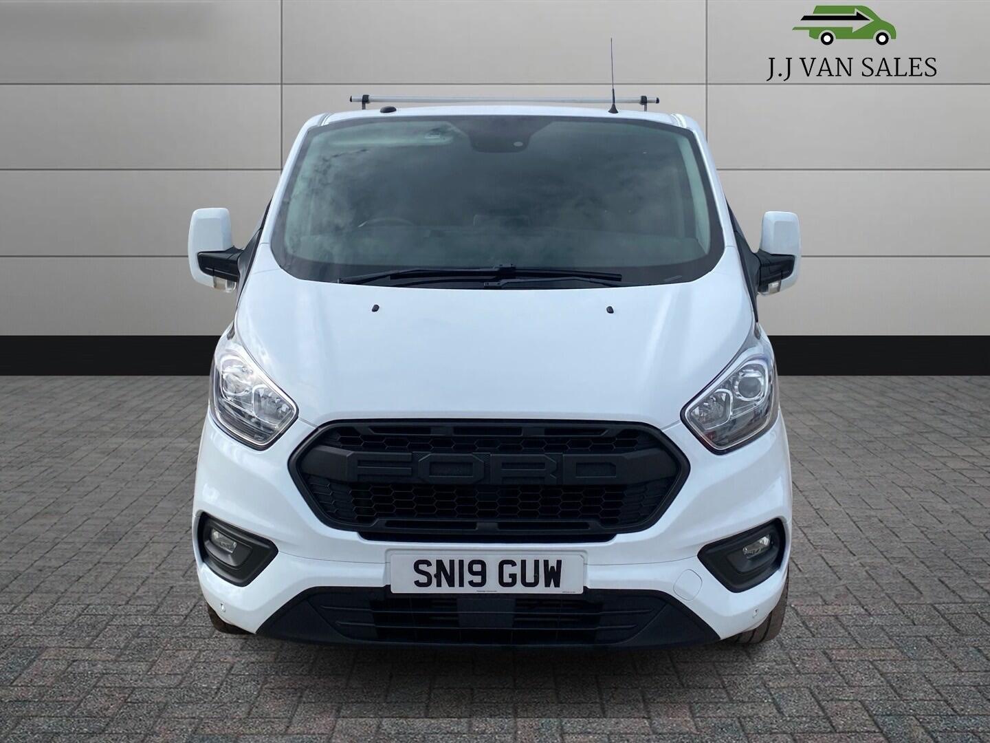 Used Ford Transit Custom 2019 for sale - 76138419: Photo 2