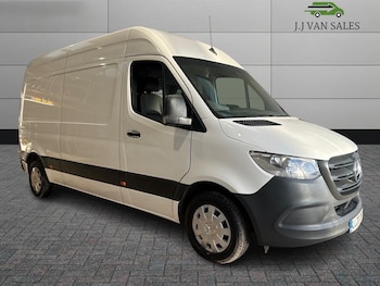 Mercedes-Benz Sprinter feature image