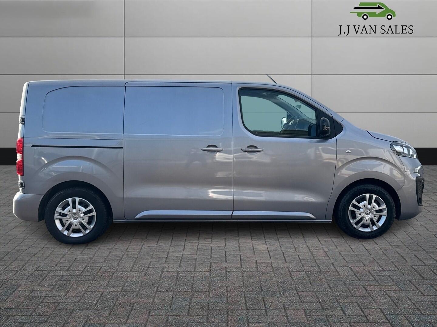 Used Vauxhall Vivaro 2022 for sale - 76953519: Photo 7