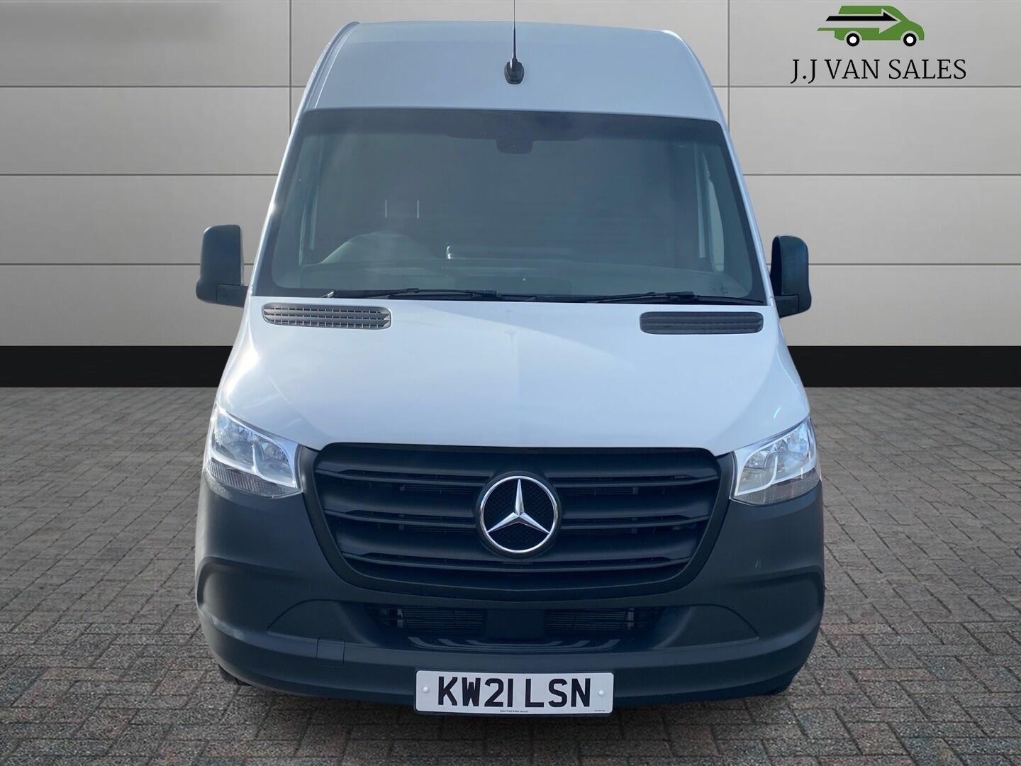 Used Mercedes-Benz Sprinter 2021 for sale - 77893008: Photo 2