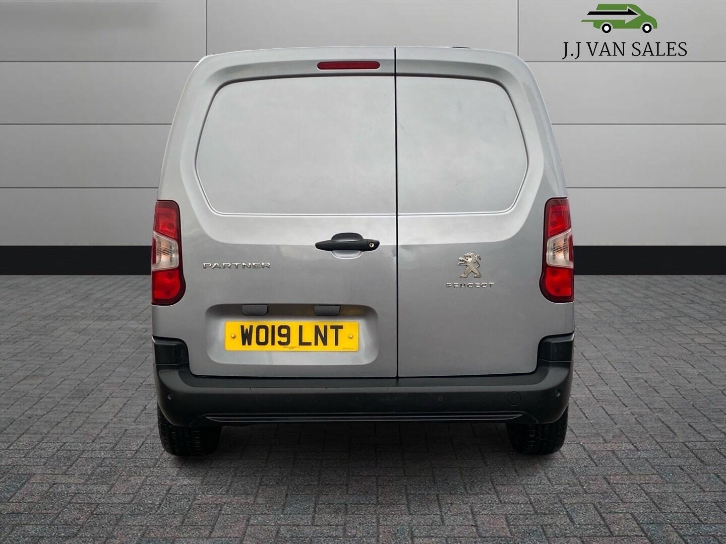 Used Peugeot Partner 2019 for sale - 77586891: Photo 6