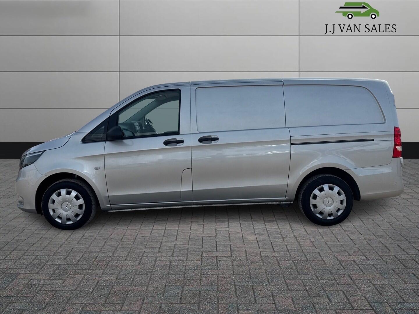 Used Mercedes-Benz Vito 2019 for sale - 77970443: Photo 4