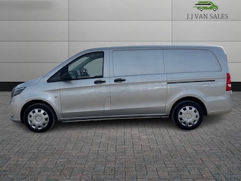 Used Mercedes-Benz Vito 2019 for sale - 77970443: Photo