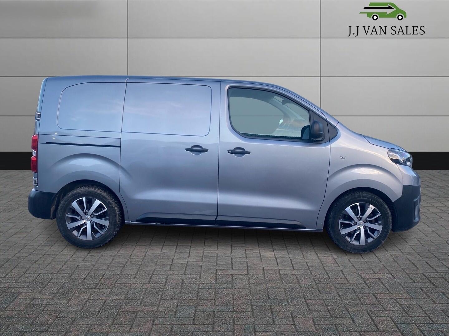 Used Toyota ProAce 2020 for sale - 76824856: Photo 4