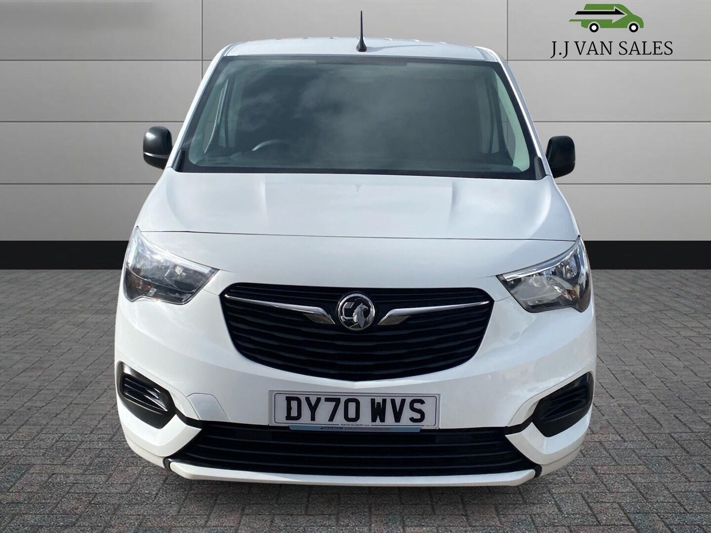 Used Vauxhall Combo 2020 for sale - 77586479: Photo 2