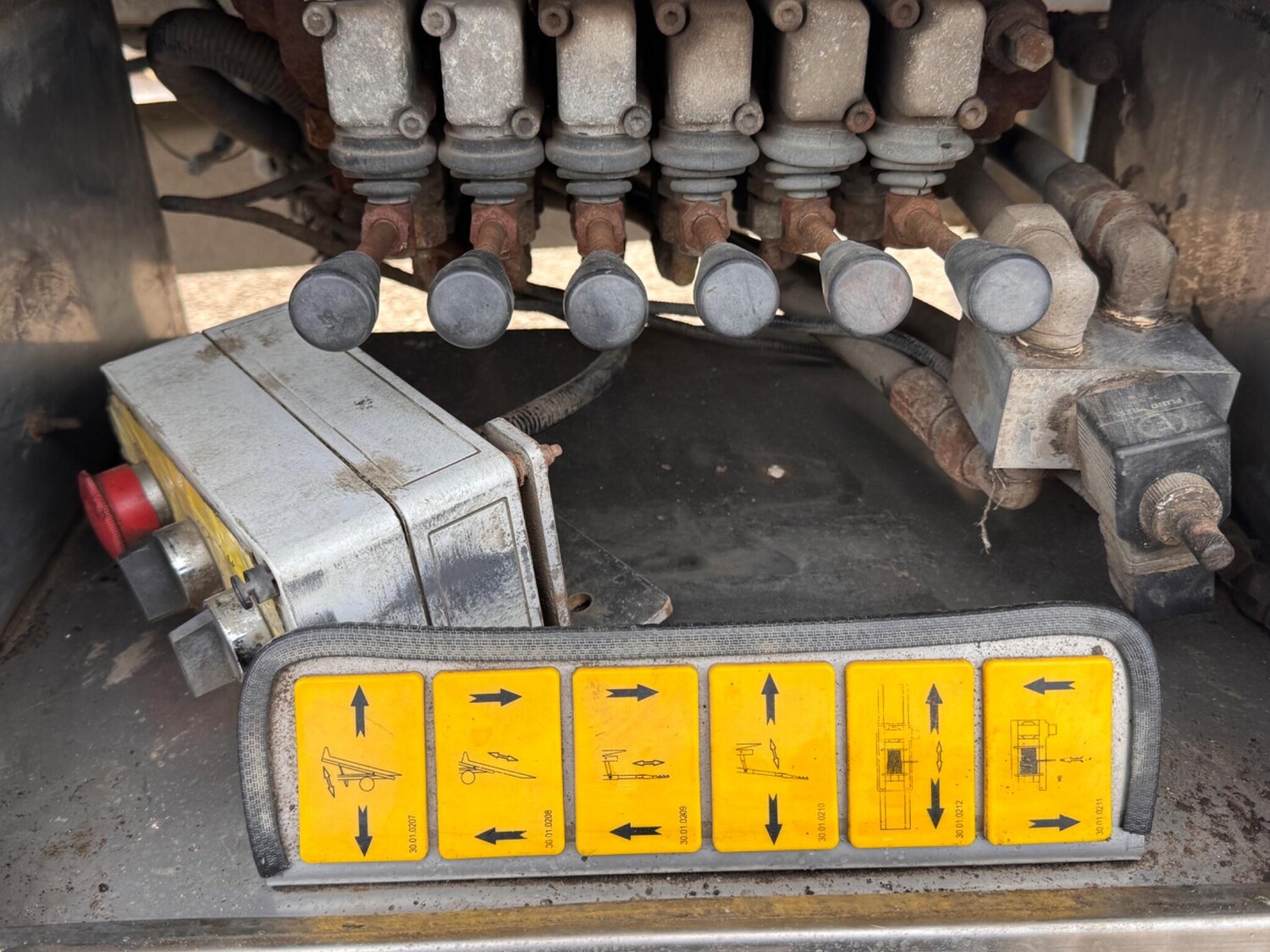 Used Isuzu Forward 2021 for sale - 76361303: Photo 10