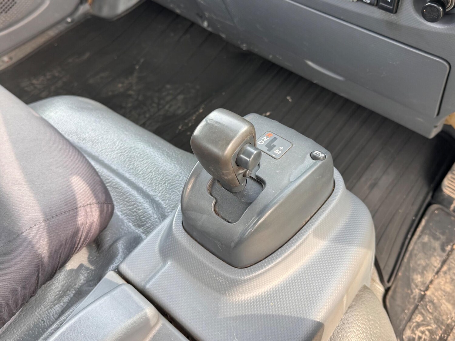 Used Isuzu Forward 2021 for sale - 76361303: Photo 21