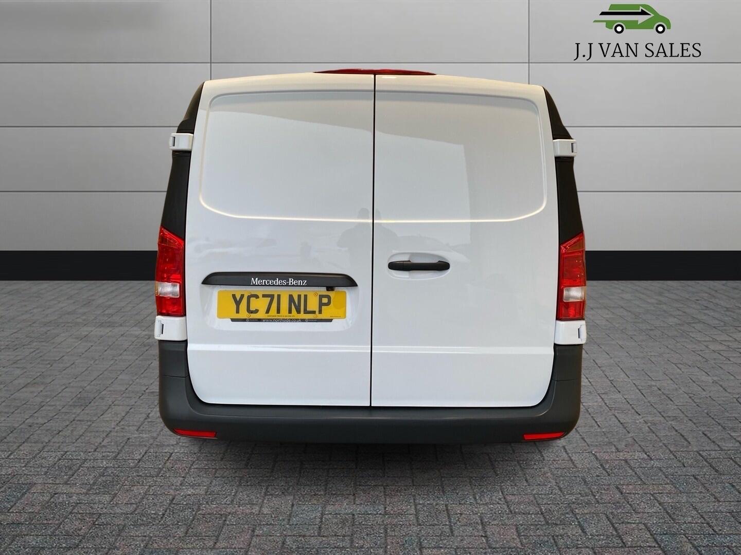 Used Mercedes-Benz Vito 2021 for sale - 77214950: Photo 11