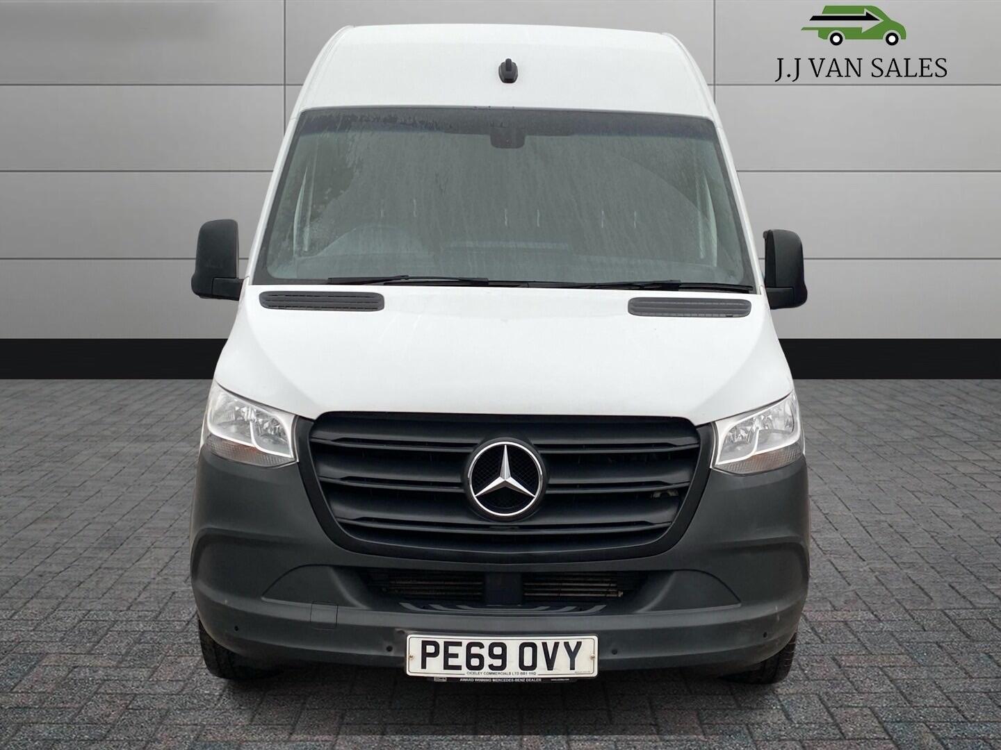 Used Mercedes-Benz Sprinter 2019 for sale - 77215277: Photo 2