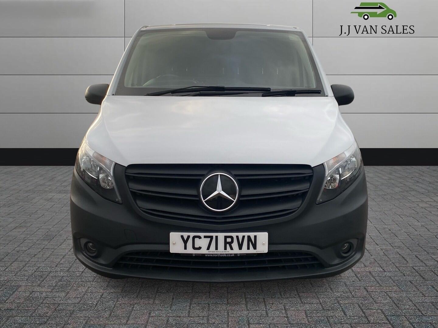 Used Mercedes-Benz Vito 2021 for sale - 77162729: Photo 2
