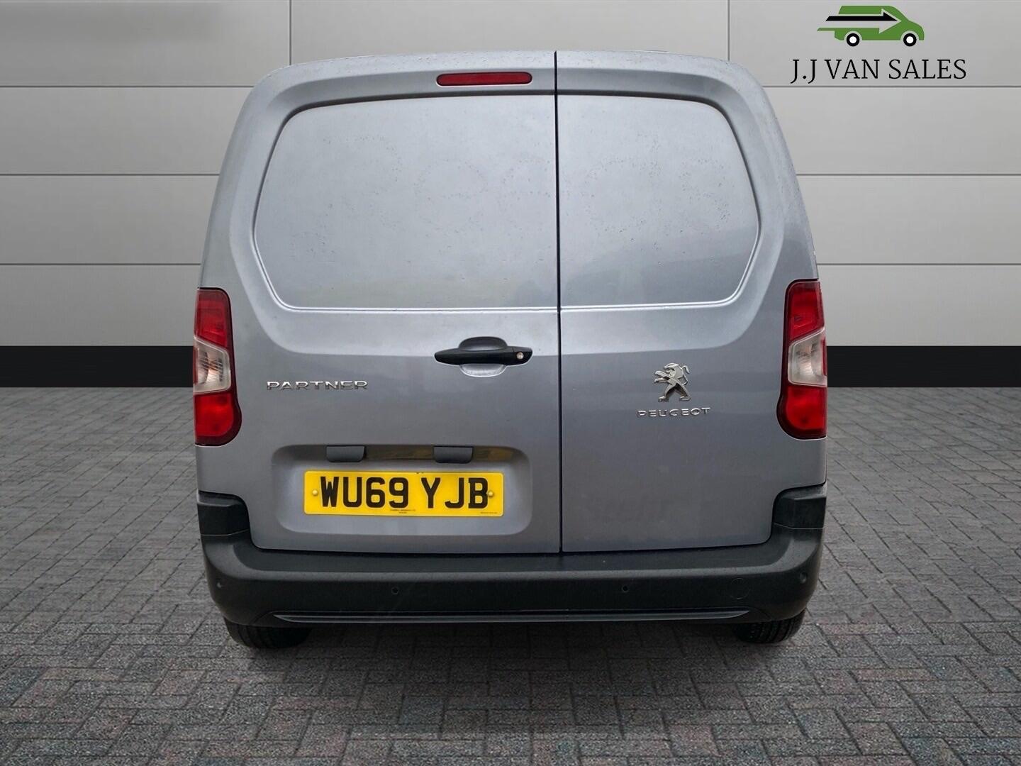 Used Peugeot Partner 2019 for sale - 77143873: Photo 12