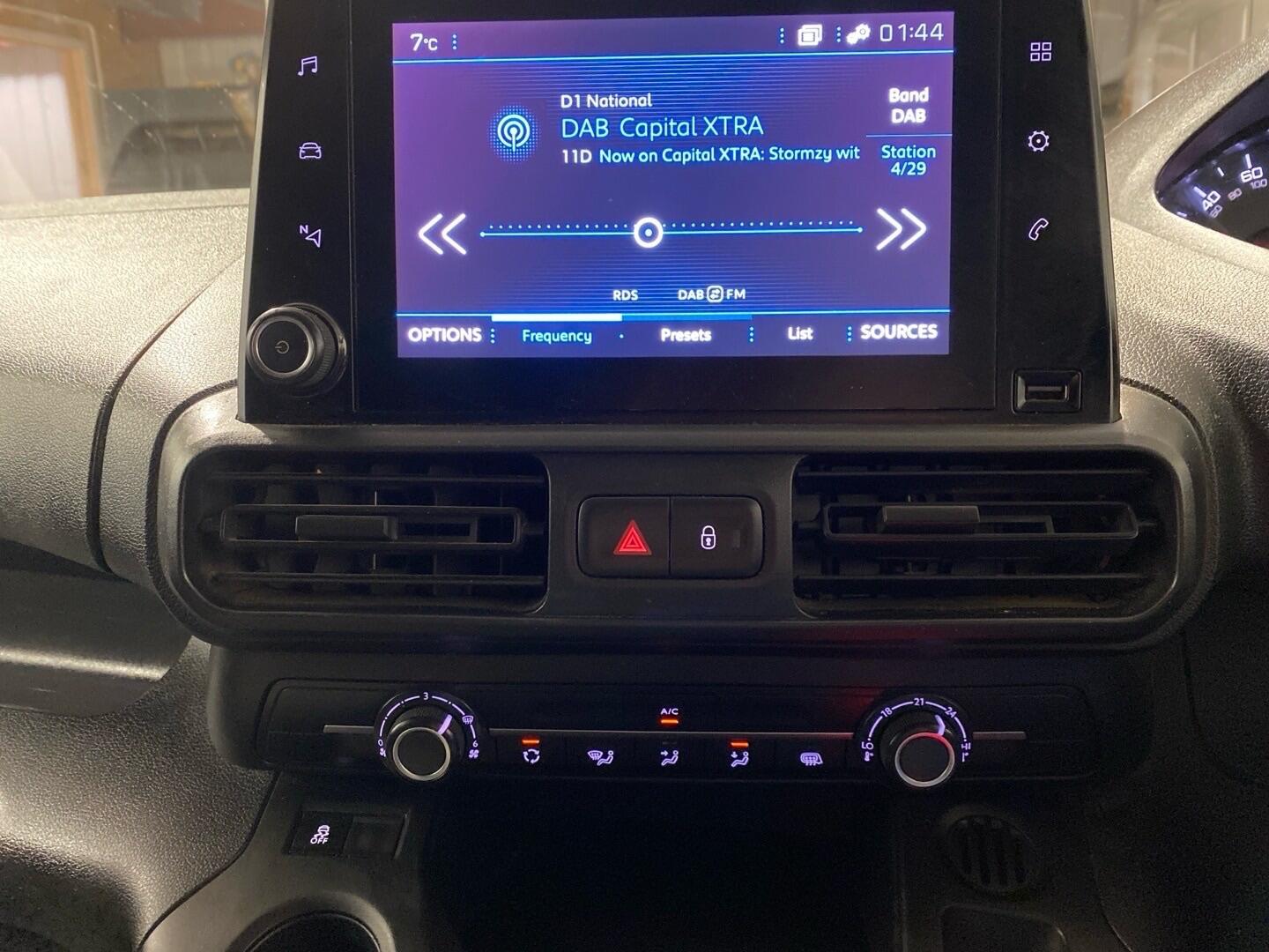 Used Peugeot Partner 2019 for sale - 77143873: Photo 4