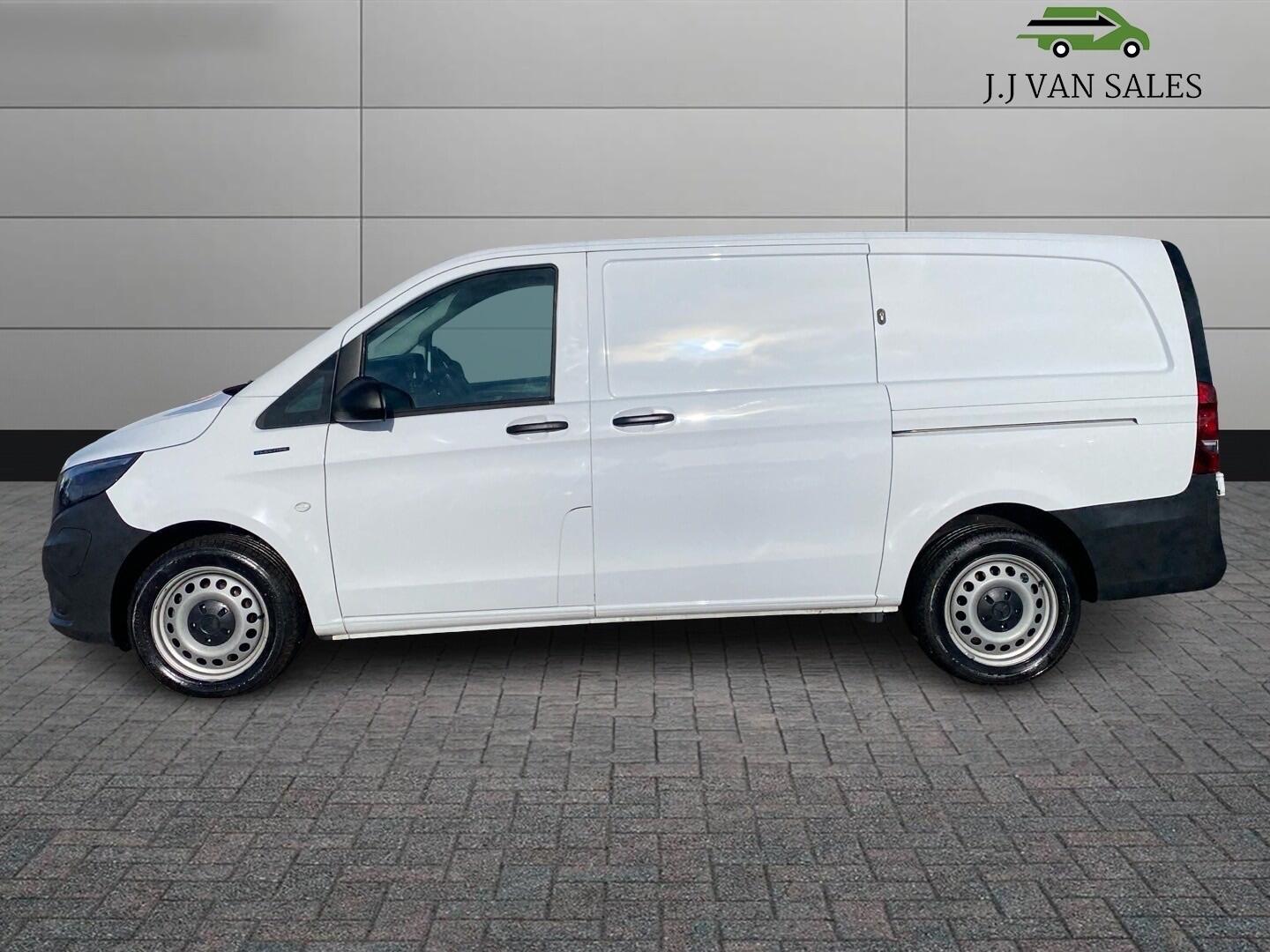 Used Mercedes-Benz Vito 2022 for sale - 77358927: Photo 4
