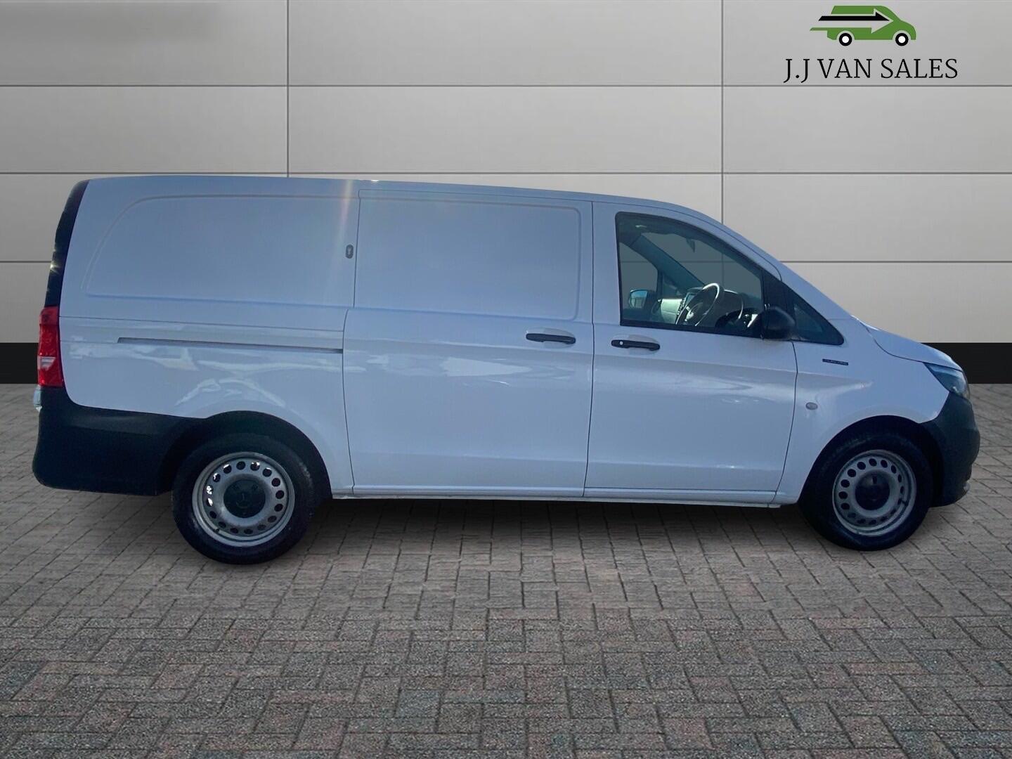 Used Mercedes-Benz Vito 2022 for sale - 77358927: Photo 7