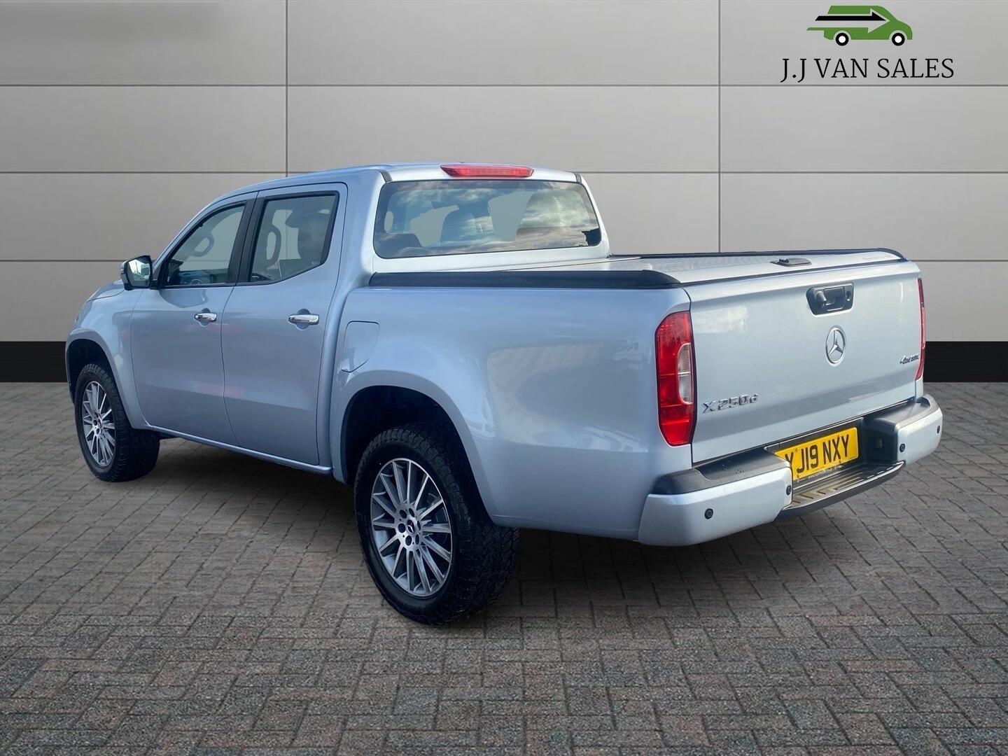 Used Mercedes-Benz X Class 2019 for sale - 76912857: Photo 13