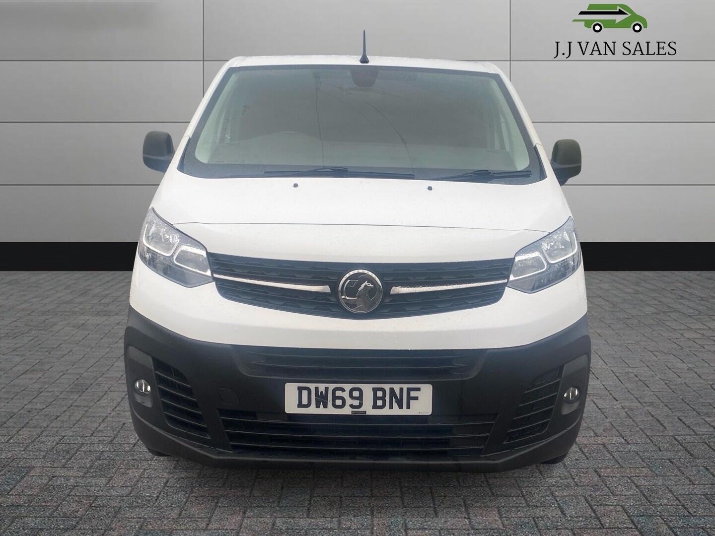 Used Vauxhall Vivaro 2020 for sale - 77097627: Photo 2