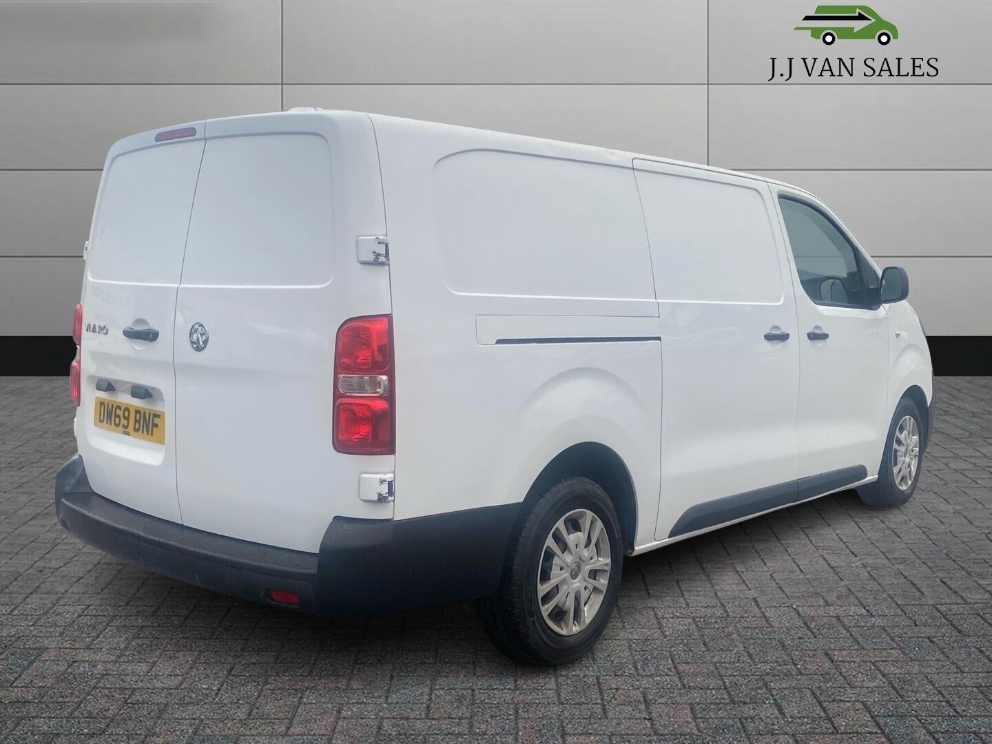 Used Vauxhall Vivaro 2020 for sale - 77097627: Photo 8