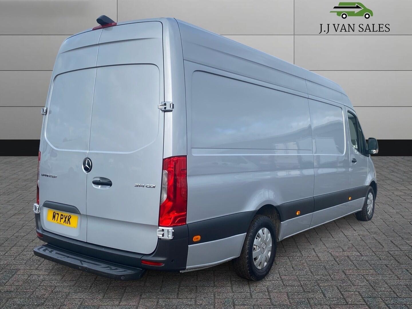 Used Mercedes-Benz Sprinter 2018 for sale - 76913727: Photo 11