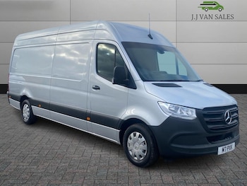 Used Mercedes-Benz Sprinter 2018 for sale - 76913727: Photo