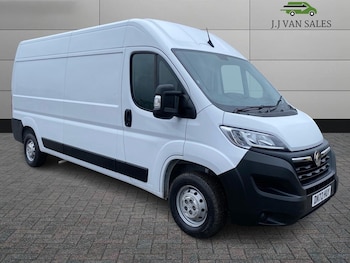 Vauxhall Movano feature image