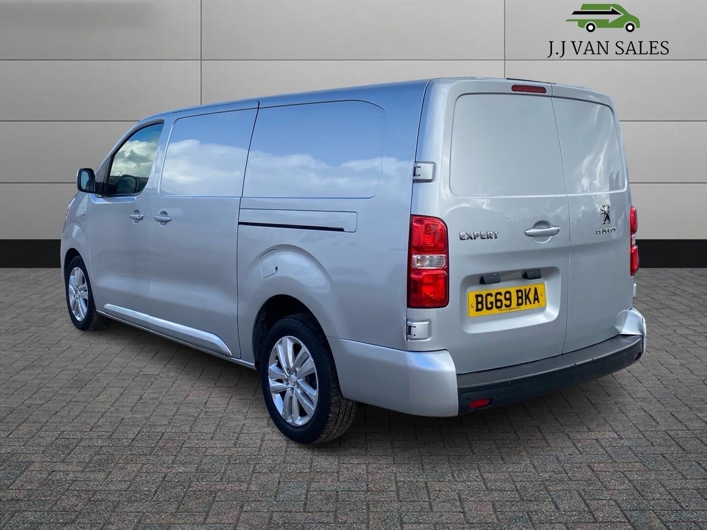Used Peugeot Expert 2019 for sale - 76226345: Photo 9
