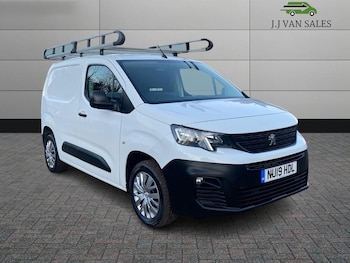 Peugeot Partner feature image