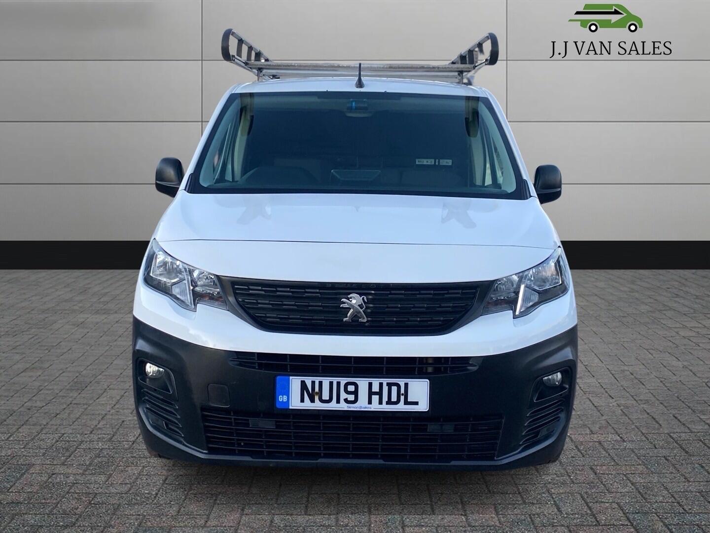 Used Peugeot Partner 2019 for sale - 77119933: Photo 2