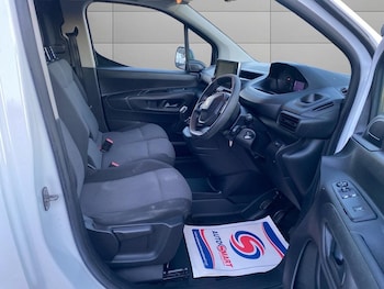 Used Peugeot Partner 2019 for sale - 77119933: Photo