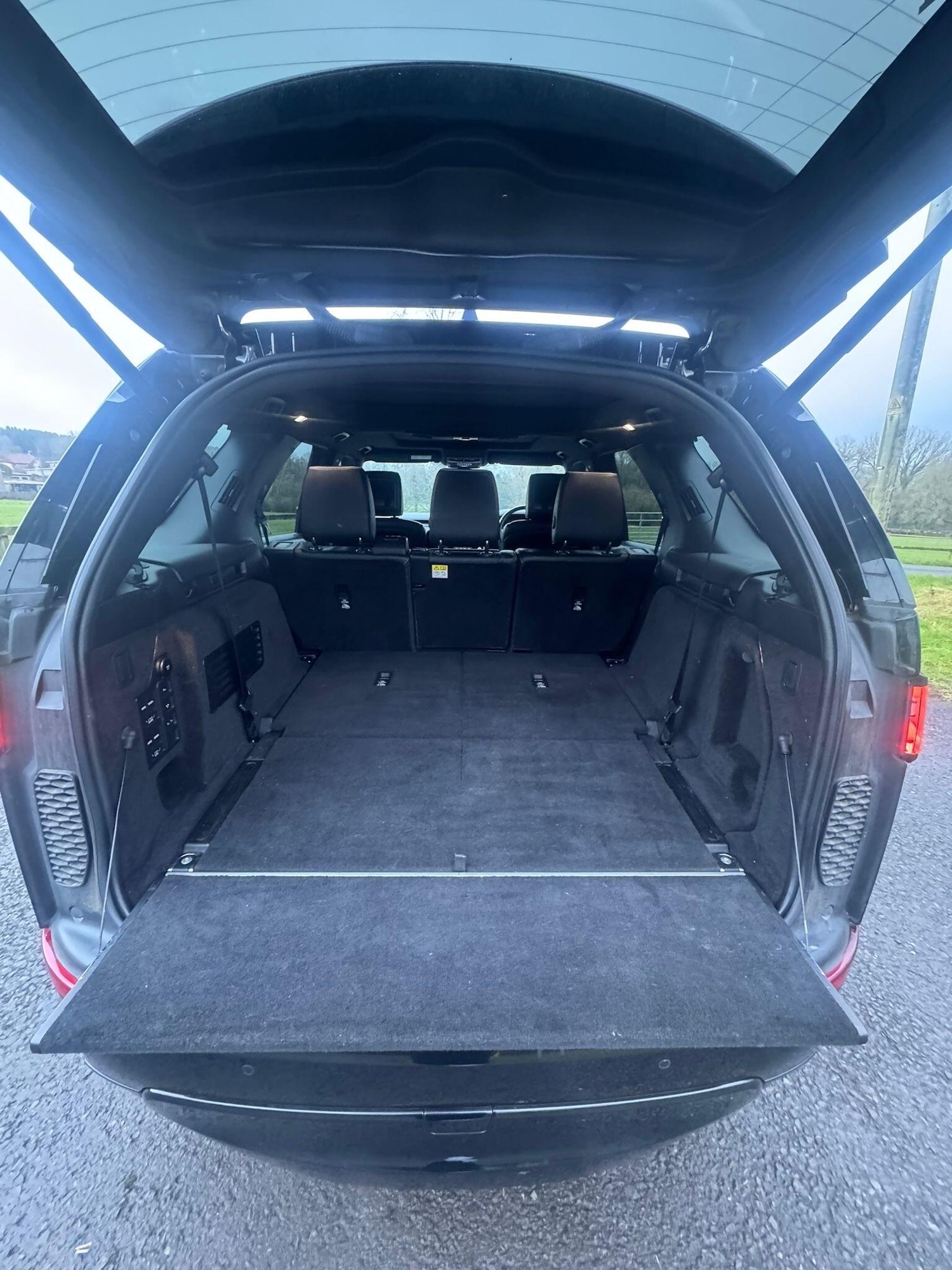 Used Land Rover Discovery for sale - 77331144: Photo 32