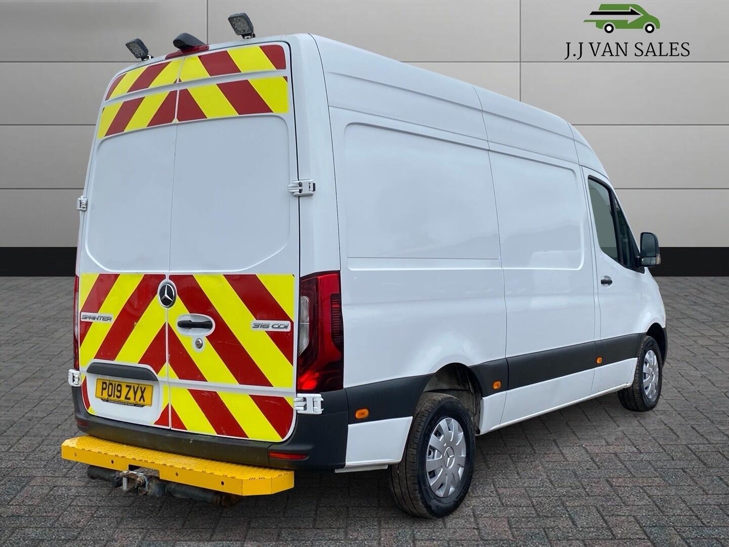Used Mercedes-Benz Sprinter 2019 for sale - 77030020: Photo 8