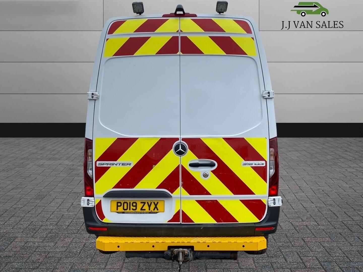 Used Mercedes-Benz Sprinter 2019 for sale - 77030020: Photo 9