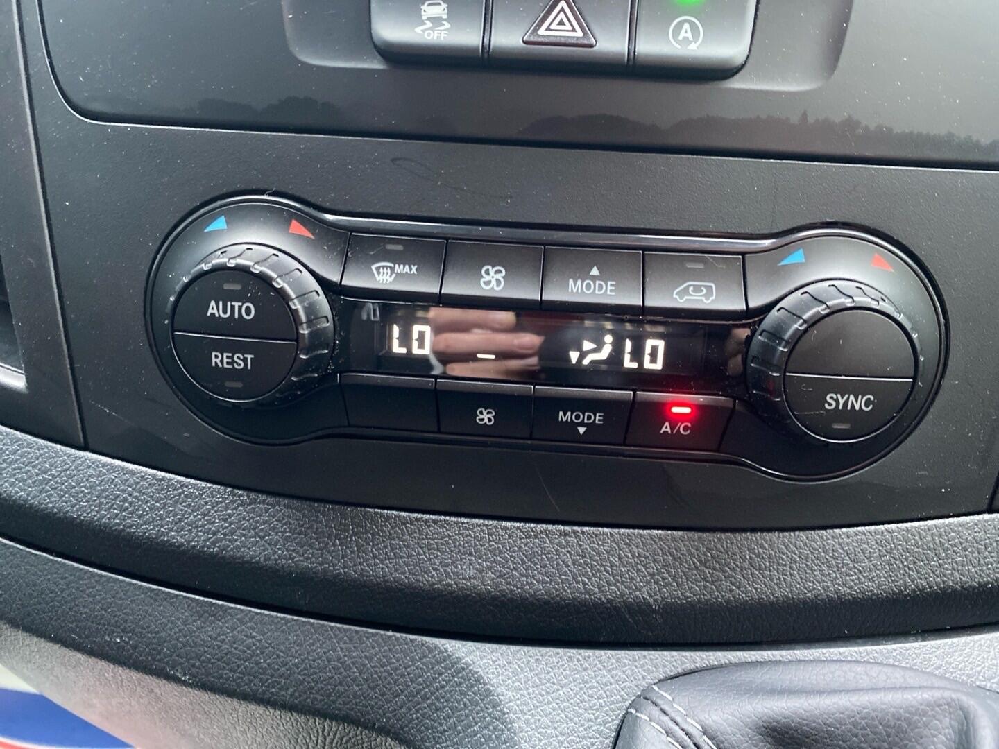 Used Mercedes-Benz Vito 2022 for sale - 76752728: Photo 2