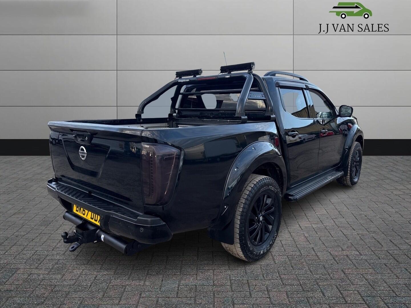 Used Nissan Navara 2017 for sale - 77074022: Photo 10