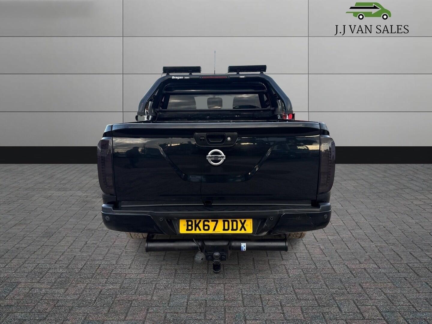 Used Nissan Navara 2017 for sale - 77074022: Photo 11