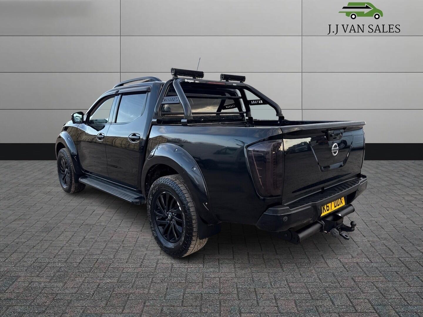 Used Nissan Navara 2017 for sale - 77074022: Photo 12