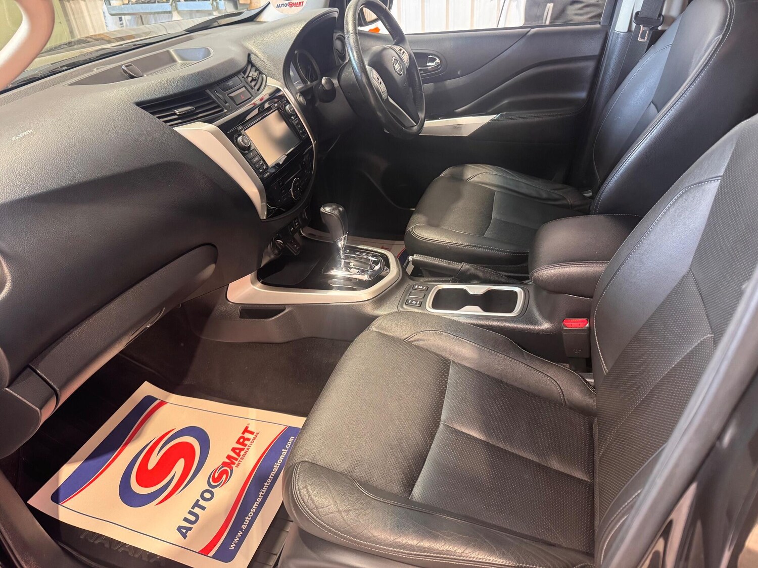 Used Nissan Navara 2017 for sale - 77074022: Photo 8