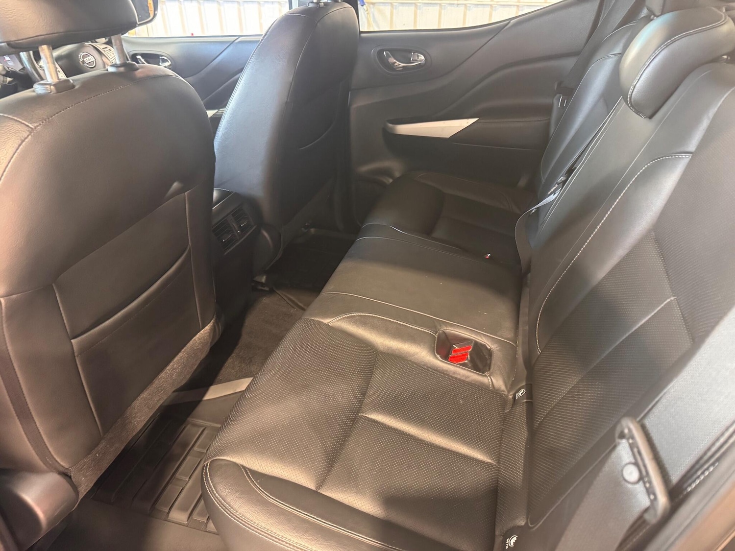 Used Nissan Navara 2017 for sale - 77074022: Photo 9