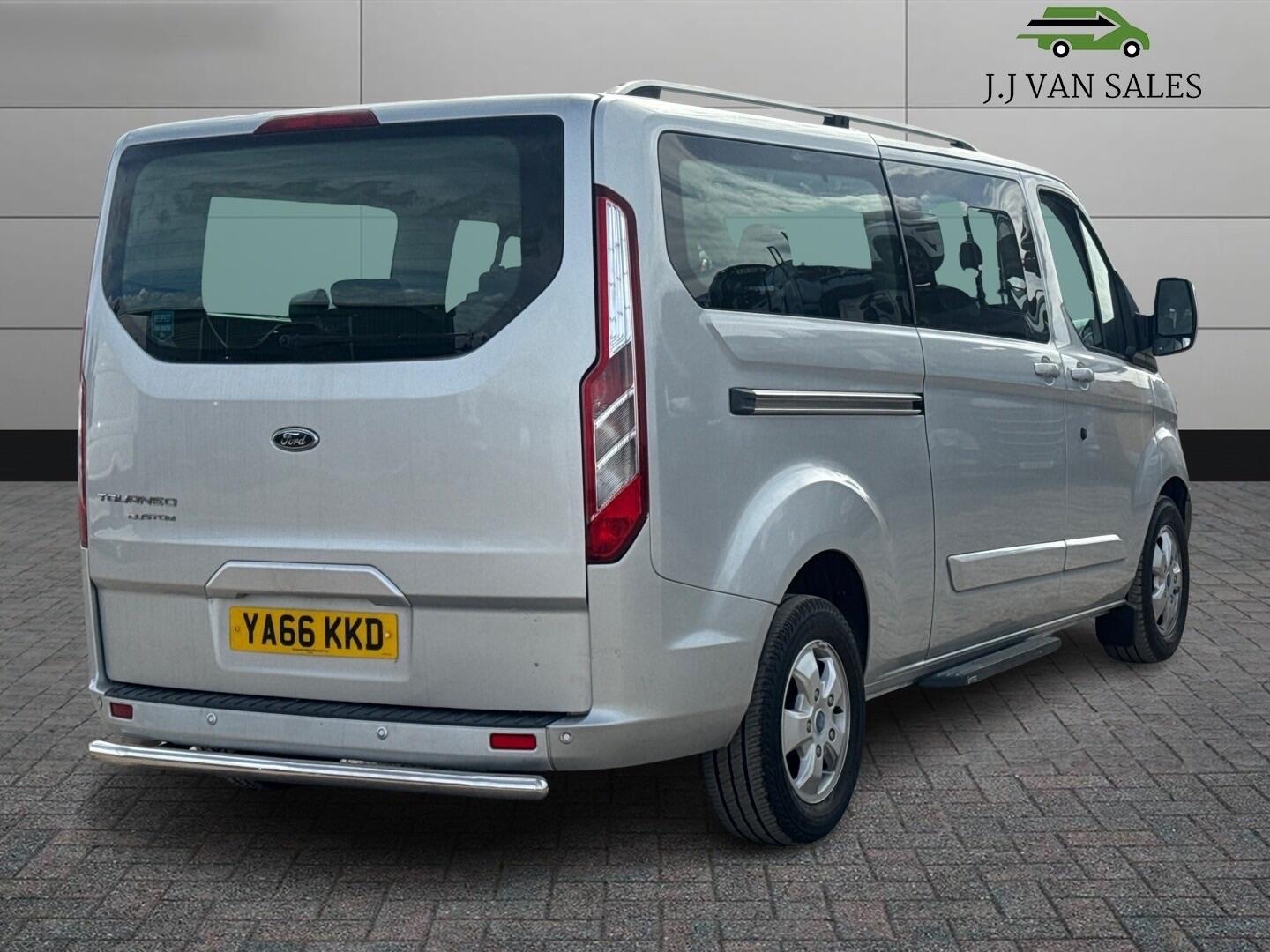 Used Ford Tourneo Custom 2016 for sale - 76988947: Photo 11