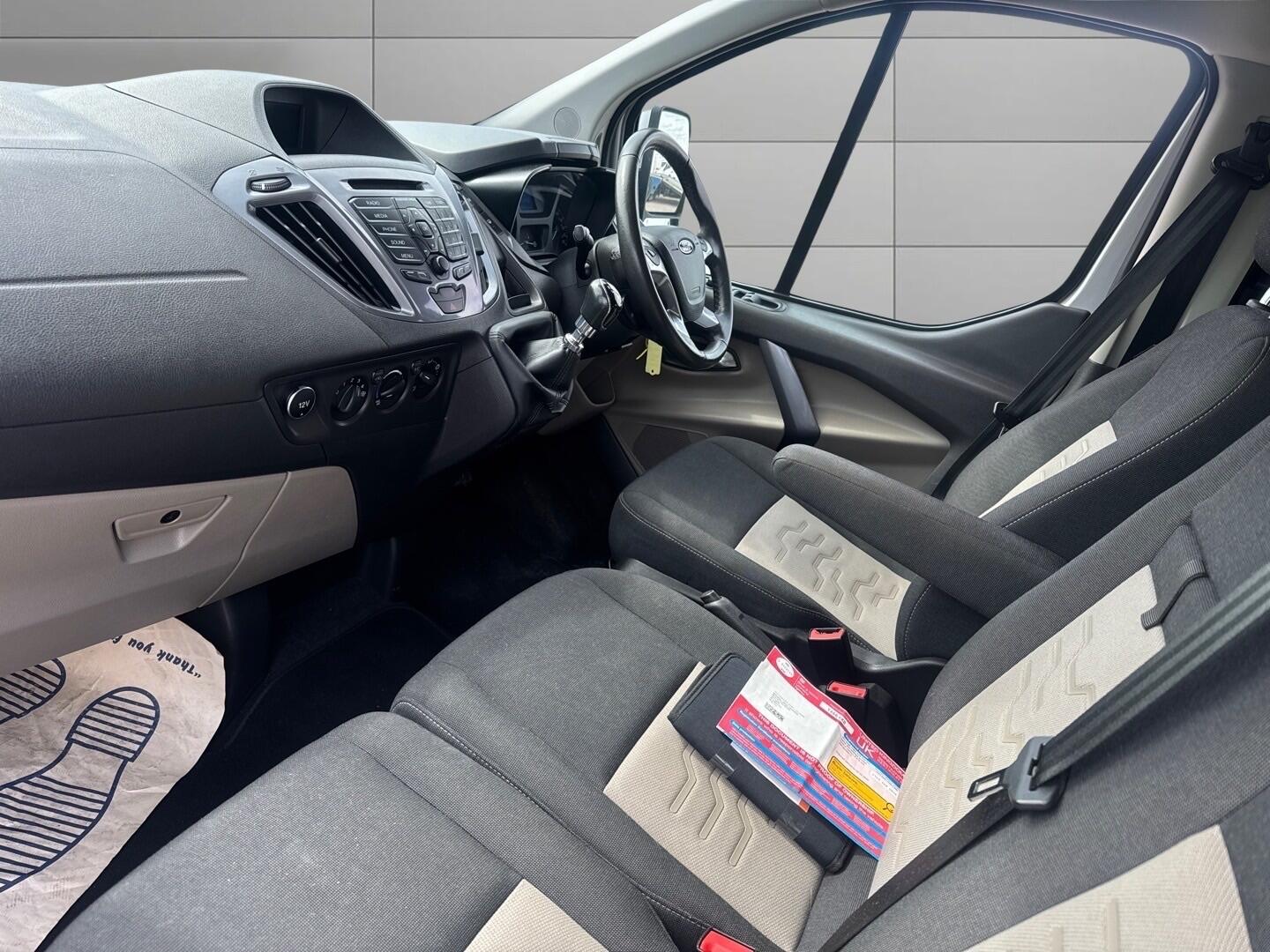 Used Ford Tourneo Custom 2016 for sale - 76988947: Photo 14