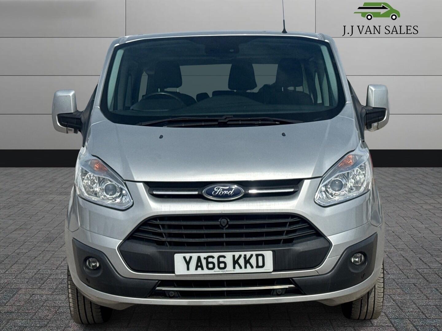 Used Ford Tourneo Custom 2016 for sale - 76988947: Photo 2