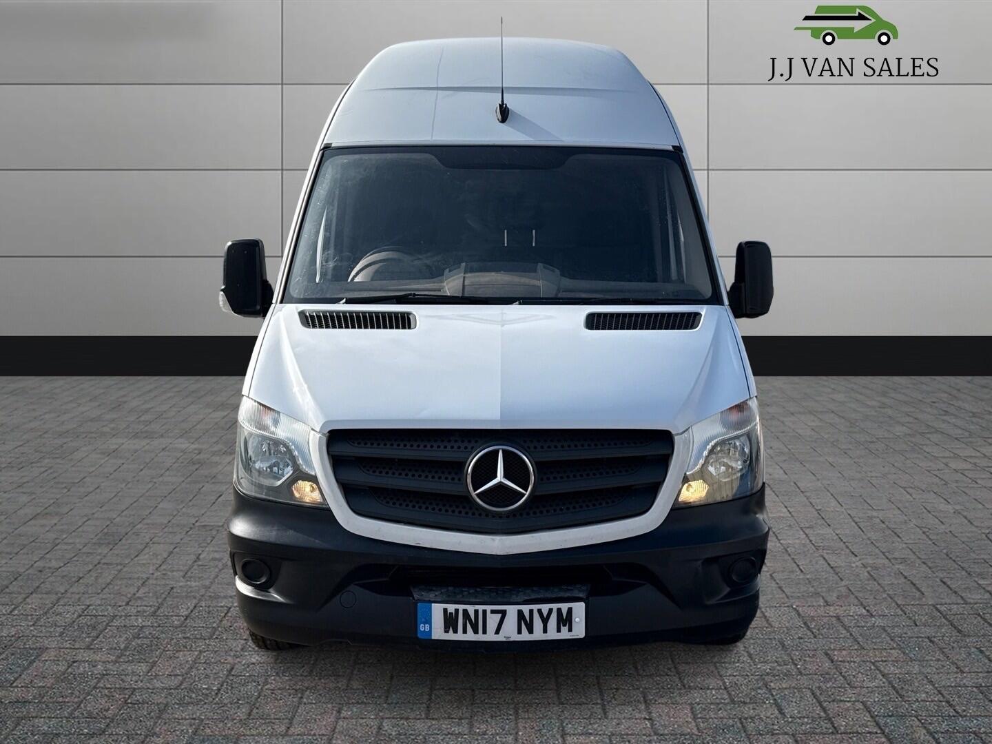 Used Mercedes-Benz Sprinter 2017 for sale - 77752826: Photo 2