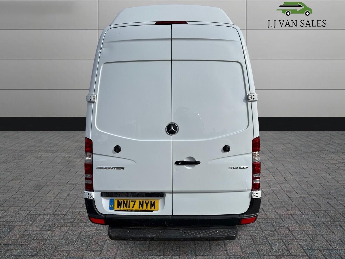 Used Mercedes-Benz Sprinter 2017 for sale - 77752826: Photo 6