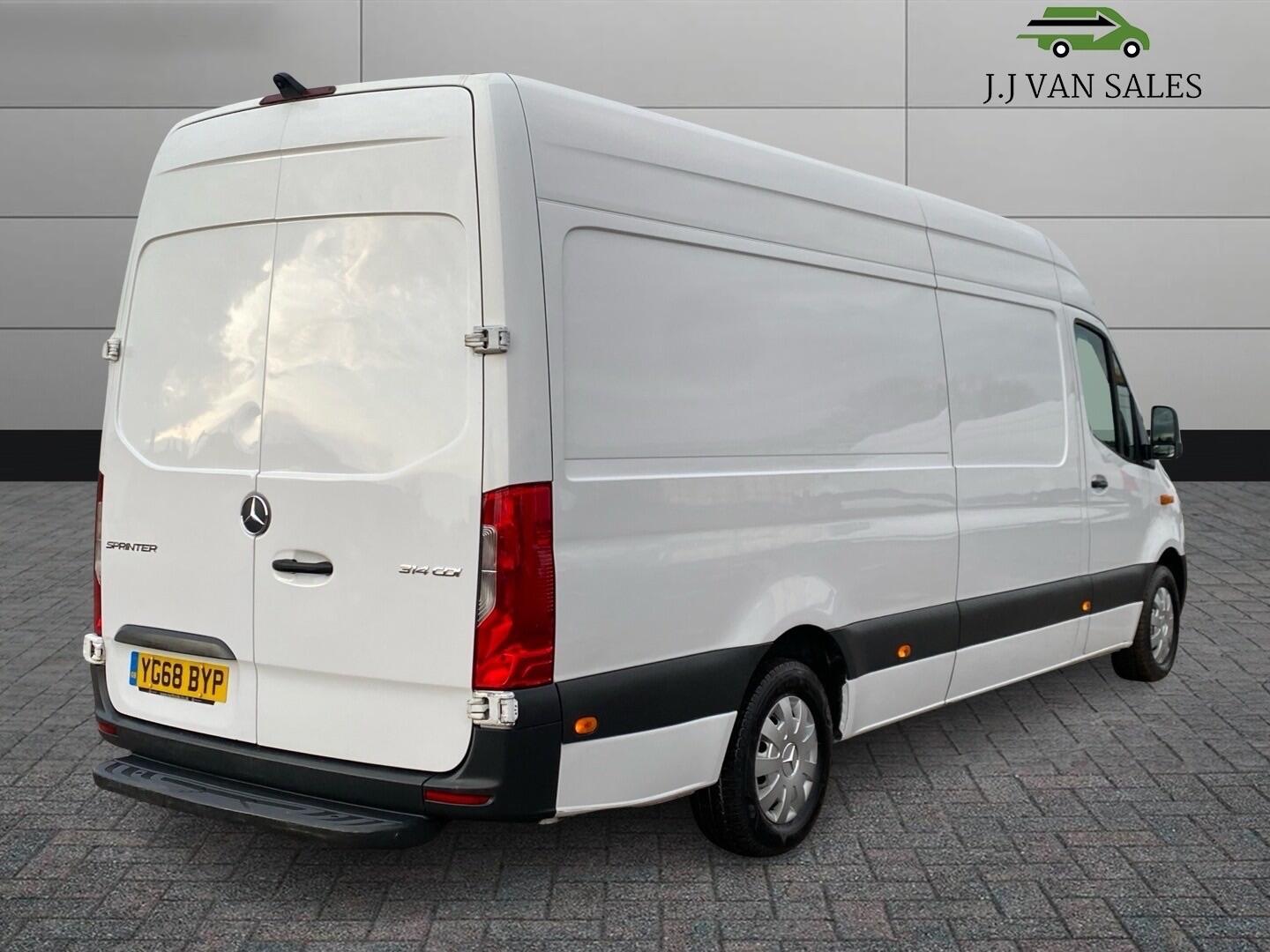 Used Mercedes-Benz Sprinter 2018 for sale - 76499695: Photo 9
