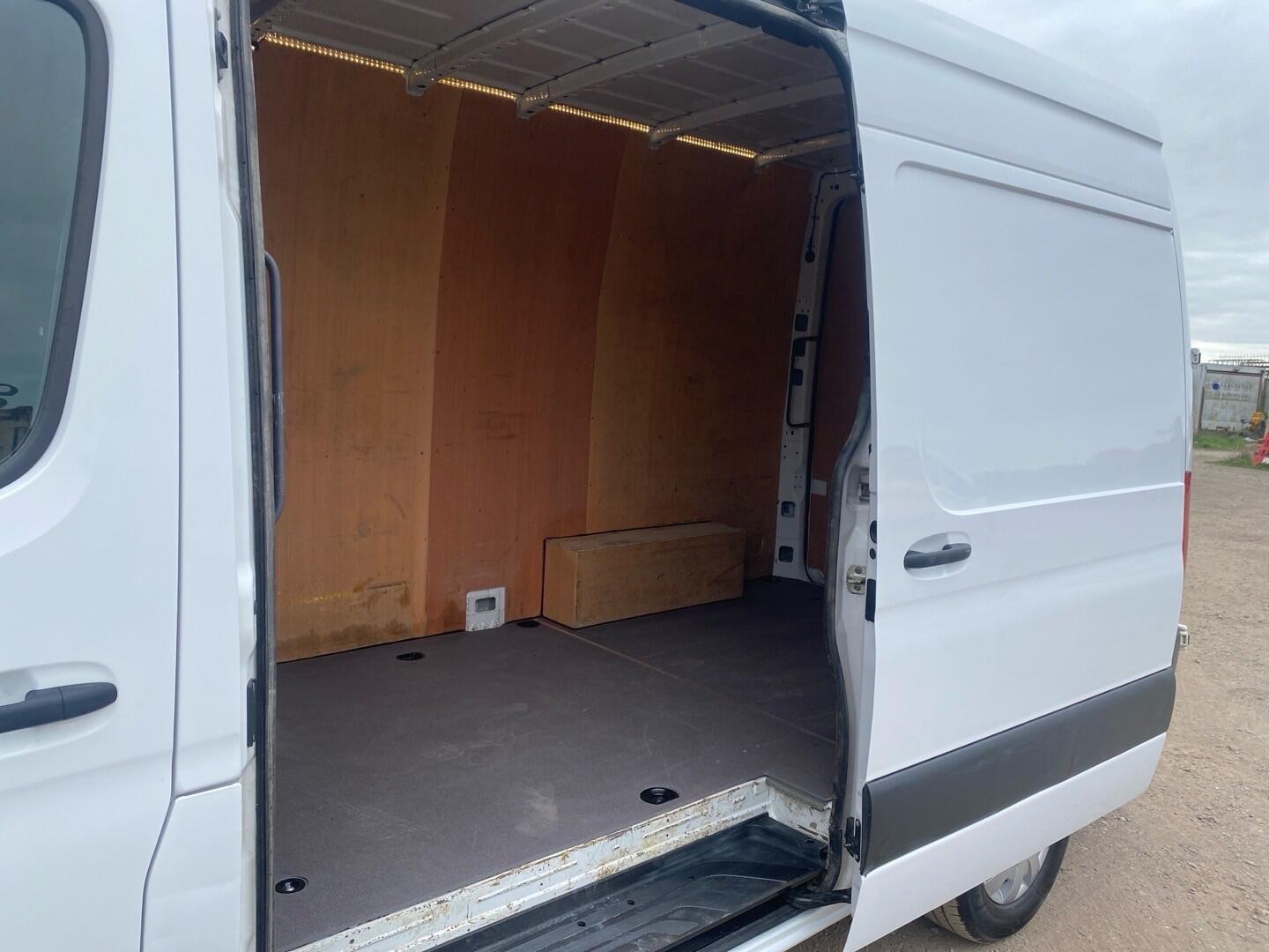 Used Mercedes-Benz Sprinter 2020 for sale - 76307405: Photo 11