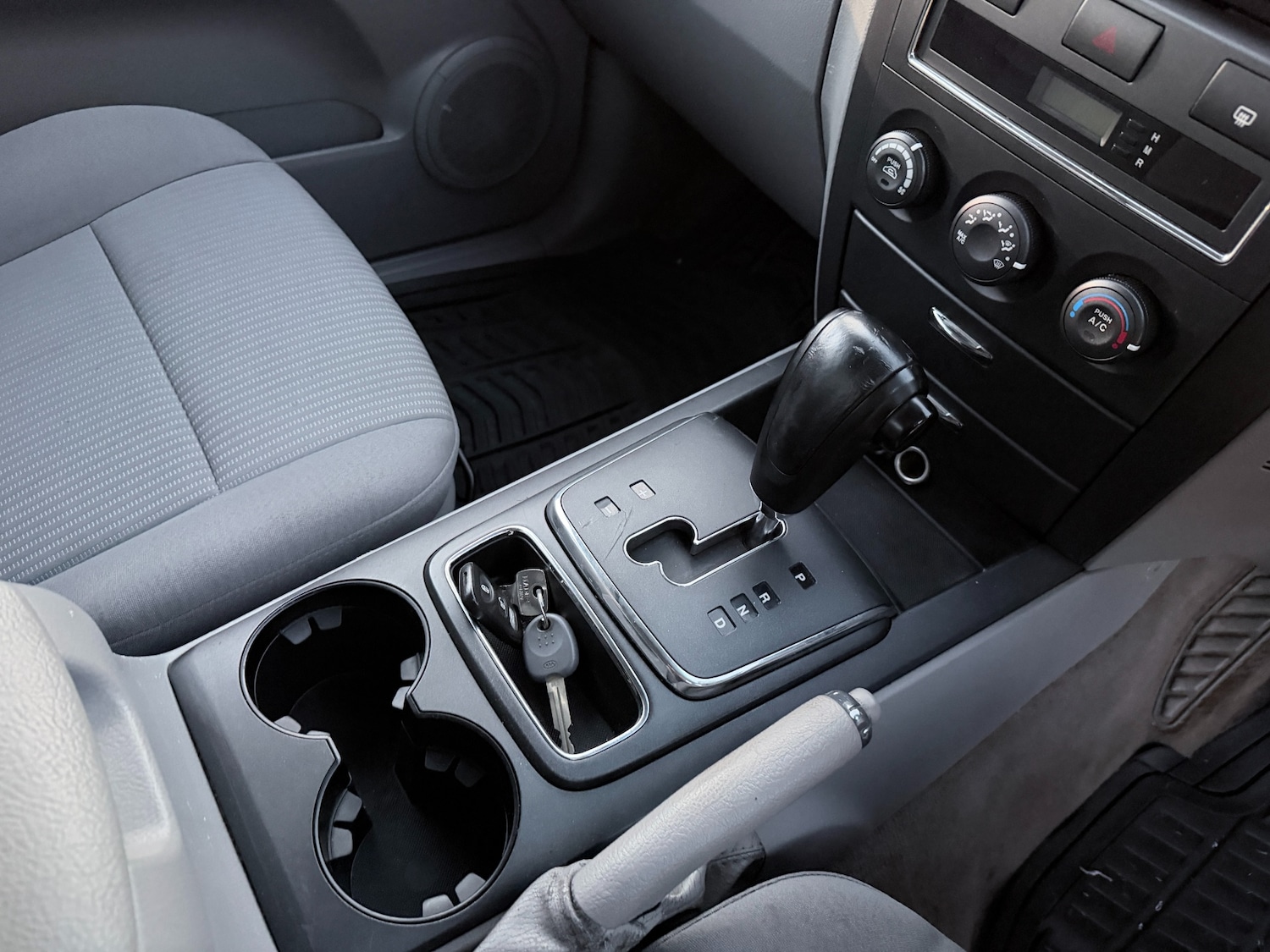 Used Kia Sorento 2008 for sale - 76521230: Photo 15