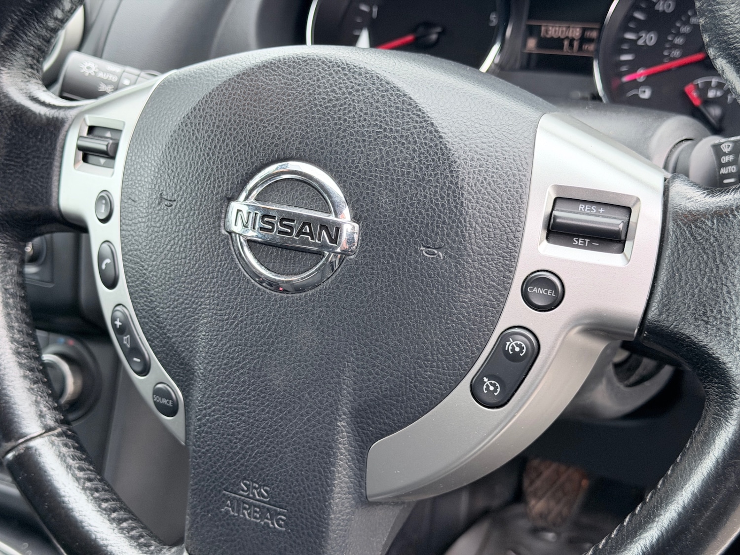 Used Nissan Qashqai 2011 for sale - 76560862: Photo 17