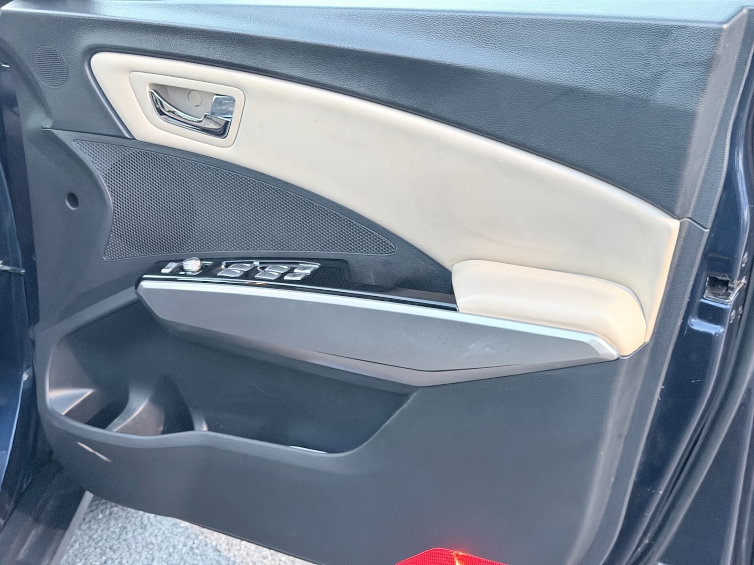 Used Ssangyong Tivoli 2016 for sale - 76521200: Photo 15