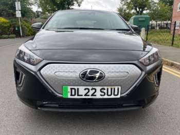 2022 - 38.3kWh Premium 5-Door