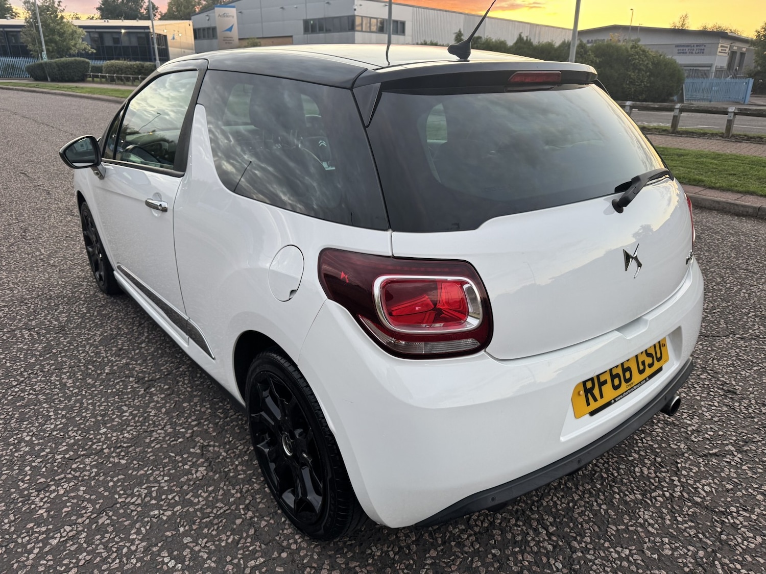 Used DS Automobiles DS 3 2016 for sale - 76624451: Photo 2